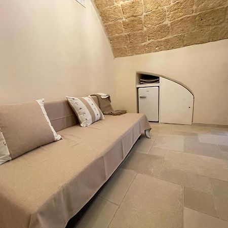 La Piccola Sanremo - Room & Coffee - Монополи Экстерьер фото