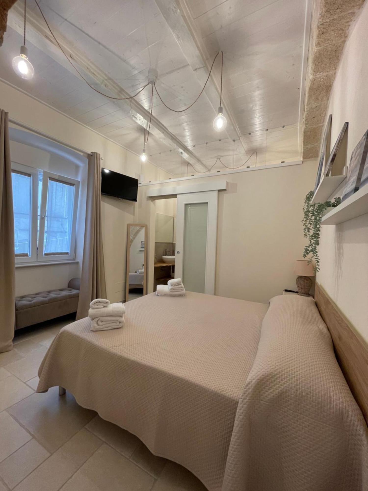 La Piccola Sanremo - Room & Coffee - Монополи Экстерьер фото